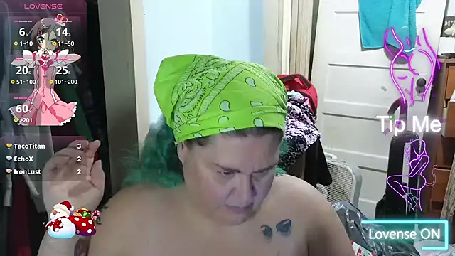 Snapshot of EmberCum chatting on November 2025 10:03:01 AM EmberCum online show from November 2025 10:03:01 AM