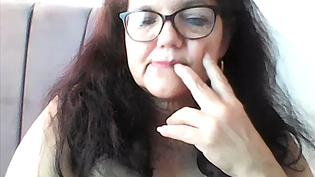 kassandra02 online show from November 2025 01:32:02 PM