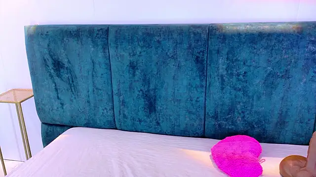 AgathaLynx online show from February 2026 10:36:02 AM