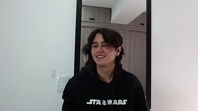 Snapshot of alex_connorr chatting on February 2025 02:44:01 PM alex connorr online show from February 2025 02:44:01 PM