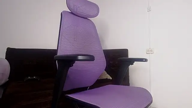 alex connorr online show from July 2026 12:38:02 AM