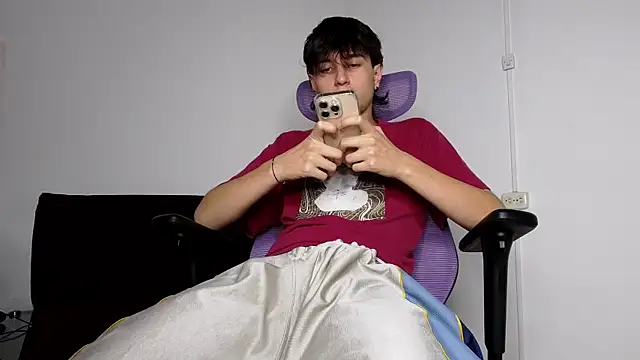 alex connorr online show from July 2026 11:25:02 PM