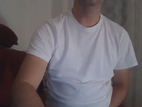 Snapshot of fikoivos chatting on September 2025 08:54:01 PM fikoivos online show from September 2025 08:54:01 PM