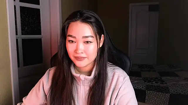 Erica Wayne online show from January 2025 02:41:01 PM