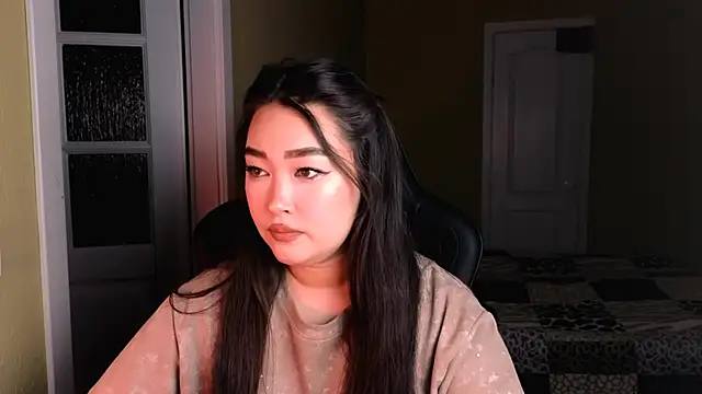 Erica Wayne online show from January 2025 11:02:01 AM