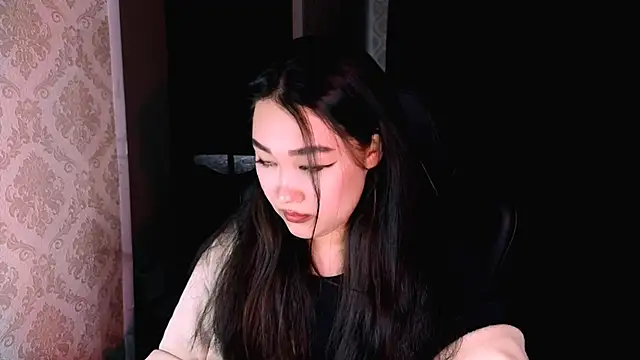 Erica Wayne online show from October 2025 09:44:01 AM