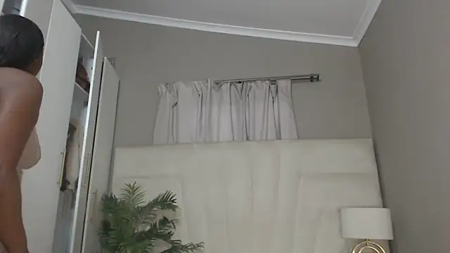 naughtyblackdolie online show from February 2026 03:55:02 AM