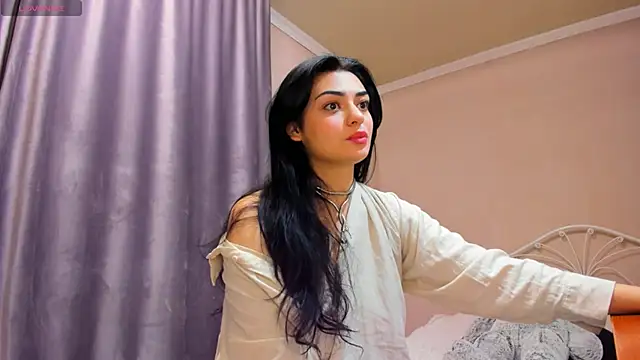 Snapshot of _cleopattra_ chatting on December 2024 05:00:01 PM cleopattra online show from December 2024 05:00:01 PM