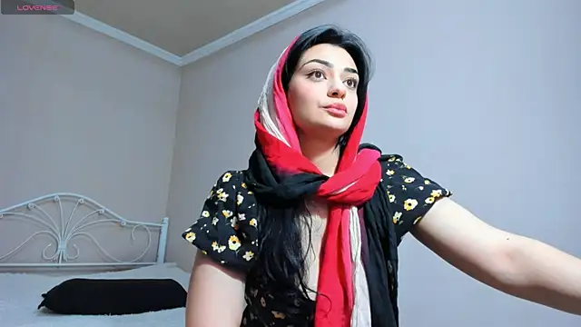 Snapshot of _cleopattra_ chatting on December 2024 04:28:01 PM cleopattra online show from December 2024 04:28:01 PM