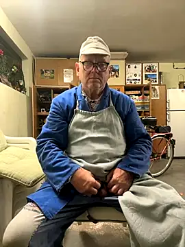 oldgayman online show from September 2025 05:36:02 PM