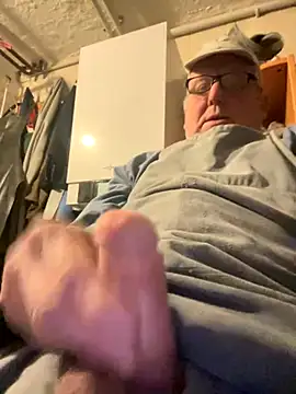 oldgayman online show from October 2025 05:48:02 AM