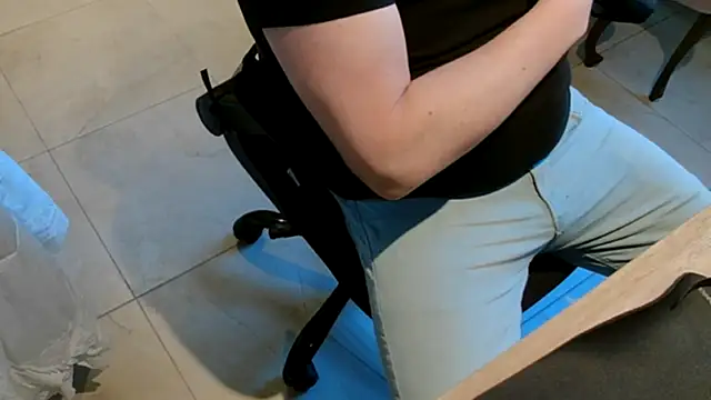 slzypvtpig online show from February 2026 12:14:02 AM