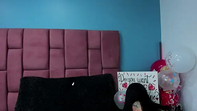 NinaInk online show from February 2025 11:21:01 AM