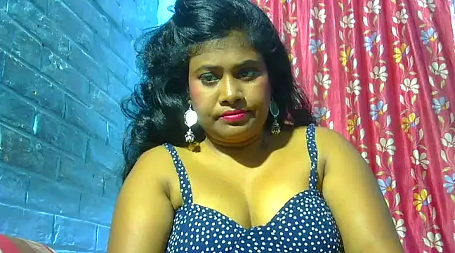 sexy roma online show from December 2024 06:19:01 PM