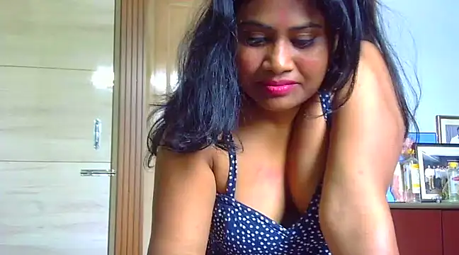 sexy roma online show from March 2025 07:04:02 AM