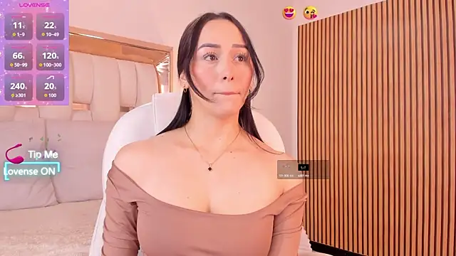 Snapshot of hazel_ross_tcw chatting on September 2025 02:07:02 PM hazel ross tcw online show from September 2025 02:07:02 PM