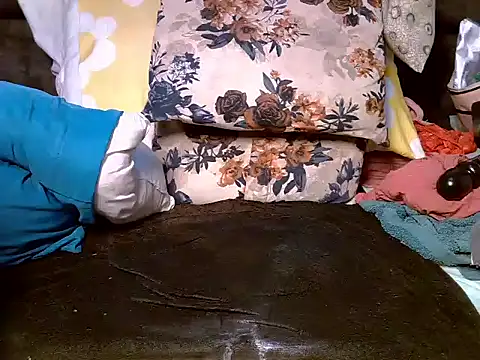 Snapshot of juicy_candy1999 chatting on March 2026 01:11:01 AM juicy candy1999 online show from March 2026 01:11:01 AM