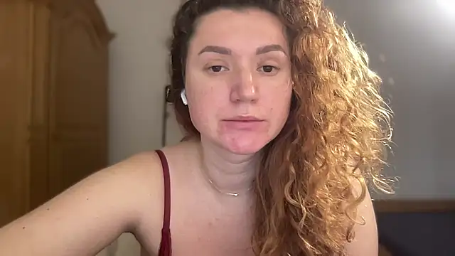 Snapshot of Foxy_and_classy chatting on February 2026 12:46:01 PM Foxy and classy online show from February 2026 12:46:01 PM