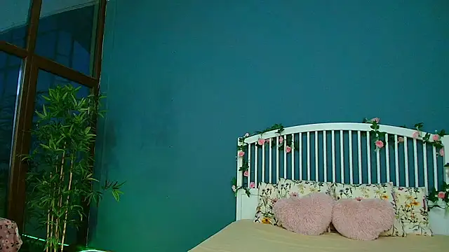 Snapshot of AlicePirs chatting on February 2026 05:15:01 AM AlicePirs online show from February 2026 05:15:01 AM