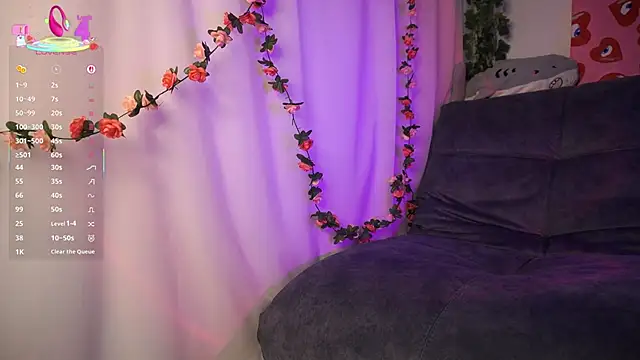 Snapshot of GlamourNova chatting on March 2025 05:41:02 PM GlamourNova online show from March 2025 05:41:02 PM