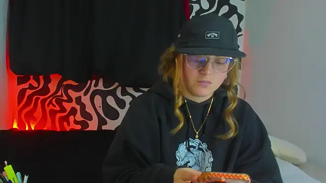 Snapshot of tekila__ chatting on October 2025 10:39:02 PM tekila online show from October 2025 10:39:02 PM