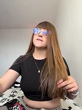 Snapshot of tekila__ chatting on November 2025 09:04:01 PM tekila online show from November 2025 09:04:01 PM