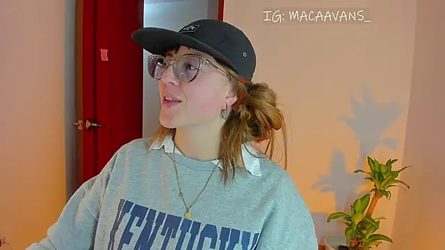 Snapshot of tekila__ chatting on February 2026 01:22:02 AM tekila online show from February 2026 01:22:02 AM