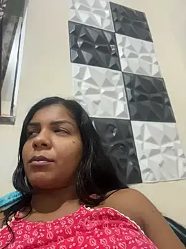 Indiazinhax online show from June 2026 01:43:02 AM
