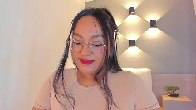 ellamontoya online show from October 2025 12:14:02 PM