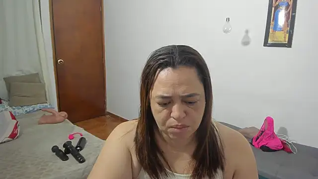Snapshot of clarise_cooper chatting on September 2025 08:13:02 AM clarise cooper online show from September 2025 08:13:02 AM