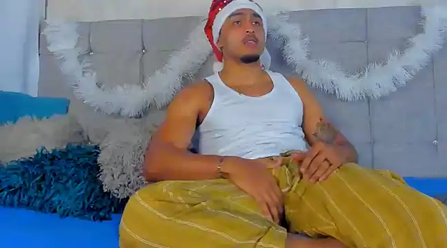 Mateo Reales online show from December 2024 05:34:01 AM