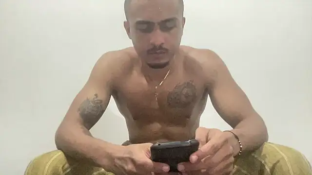 Mateo Reales online show from January 2025 04:19:01 AM