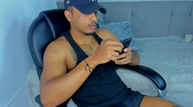 Mateo Reales online show from March 2025 07:16:02 AM