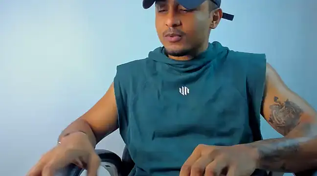 Mateo Reales online show from March 2025 04:17:02 AM