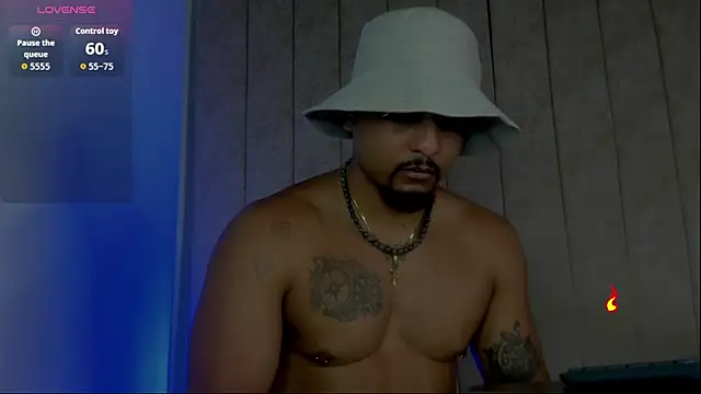 Mateo Reales online show from December 2025 07:51:01 PM