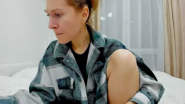 Mona Cruz online show from January 2026 08:18:02 PM