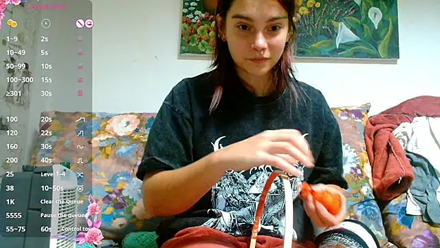 Snapshot of Sophie_Bell chatting on December 2024 09:44:01 PM Sophie Bell online show from December 2024 09:44:01 PM
