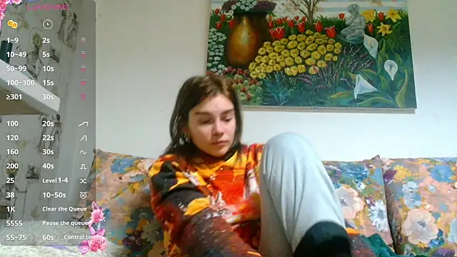 Snapshot of Sophie_Bell chatting on January 2025 07:23:02 PM Sophie Bell online show from January 2025 07:23:02 PM