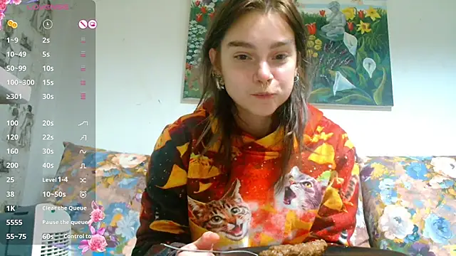 Snapshot of Sophie_Bell chatting on January 2025 06:56:02 PM Sophie Bell online show from January 2025 06:56:02 PM