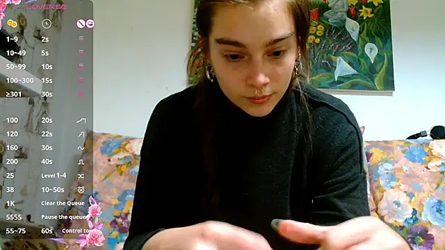 Snapshot of Sophie_Bell chatting on January 2025 08:44:01 PM Sophie Bell online show from January 2025 08:44:01 PM