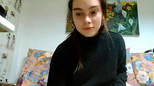 Snapshot of Sophie_Bell chatting on January 2025 11:51:01 PM Sophie Bell online show from January 2025 11:51:01 PM
