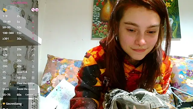 Snapshot of Sophie_Bell chatting on February 2025 10:53:02 PM Sophie Bell online show from February 2025 10:53:02 PM