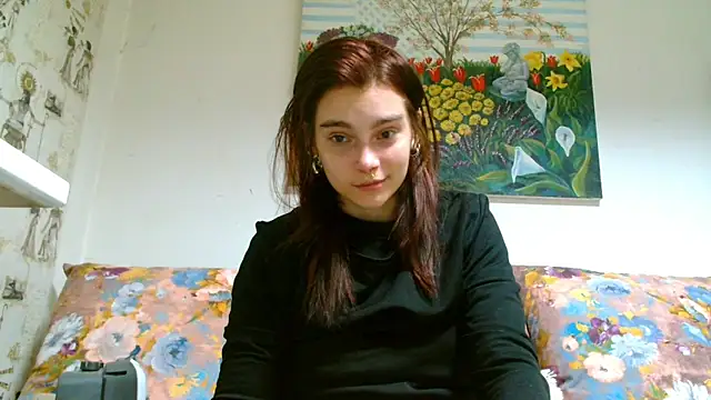 Snapshot of Sophie_Bell chatting on February 2025 09:26:02 PM Sophie Bell online show from February 2025 09:26:02 PM