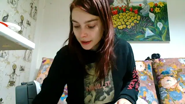 Snapshot of Sophie_Bell chatting on February 2025 06:00:02 PM Sophie Bell online show from February 2025 06:00:02 PM