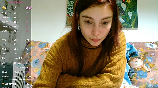 Snapshot of Sophie_Bell chatting on February 2025 08:31:01 PM Sophie Bell online show from February 2025 08:31:01 PM