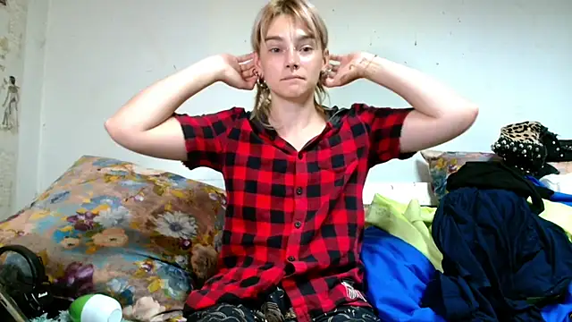 Sophie Bell online show from June 2026 05:22:01 PM