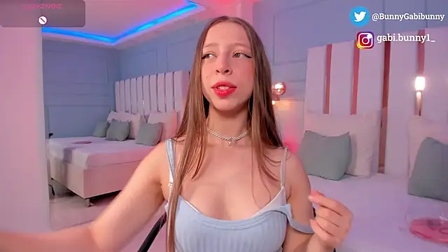 gabi bunny online show from February 2026 02:57:02 PM