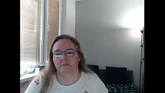 Snapshot of Sweetboobs chatting on September 2025 08:49:02 AM Sweetboobs online show from September 2025 08:49:02 AM