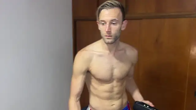 aquilesmade online show from December 2024 04:14:01 PM