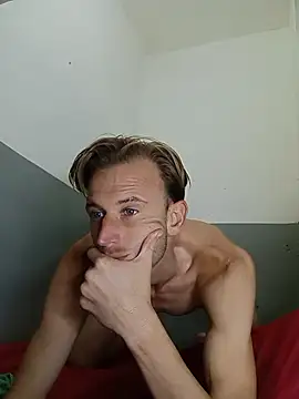 aquilesmade online show from November 2025 02:50:01 PM